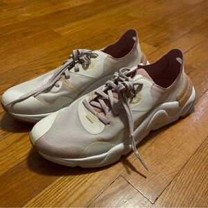 SOREL Women’s Kinetic Float Shoes Pink Sneakers Size 10 Worn Once